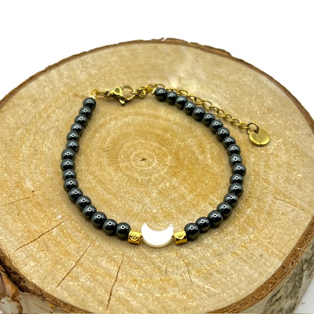 hematiet armband goud met parel maan